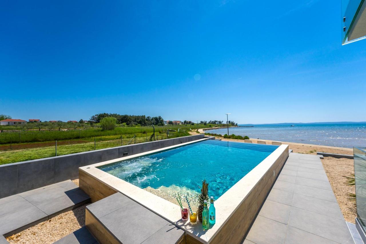 Jimmys Beach direkt am Meer mit Pool Privlaka  Exterior foto